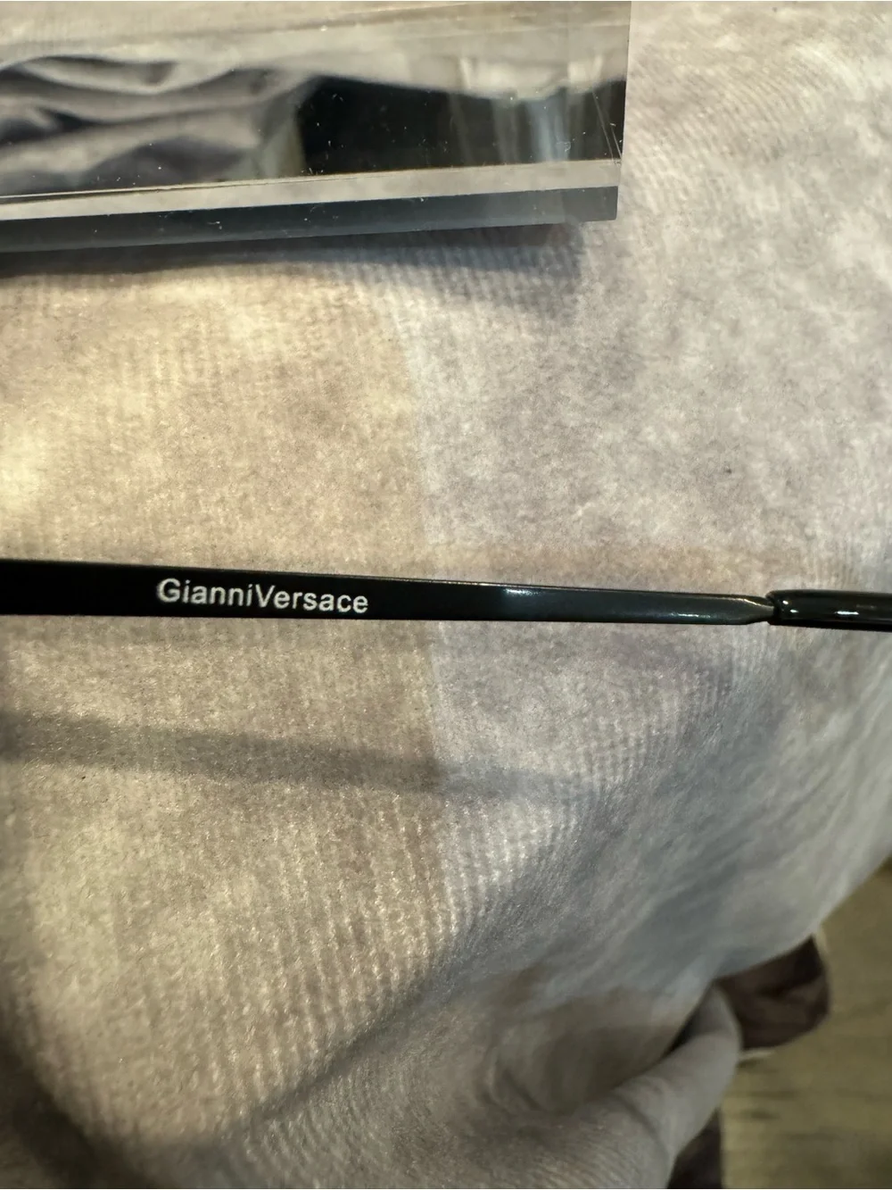 Gianni Versace Oval  Black Metal Frame Glasses - Minimalist Style